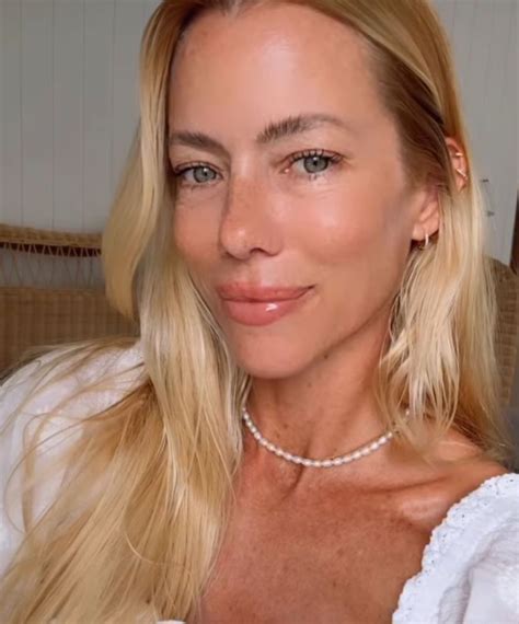 De lino y a rayas, el pantalón en tendencia de Nicole Neumann para las ...