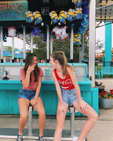 amusement park with my best friend! my pic! instagram: hannah_meloche ...