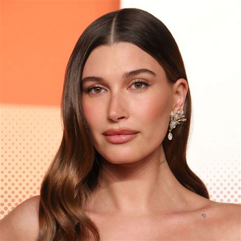 Hailey Bieber Shares Photo Of Her Son Jack With Justin Bieber At His ...