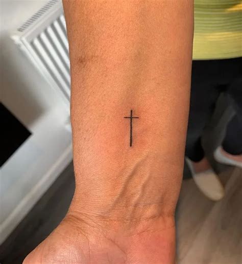 95 Cross Tattoo Ideas To Inspire Your Faith In 2023