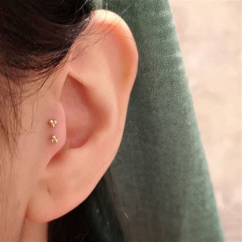 30 Edgy Double Tragus Piercing Ideas - Styleoholic