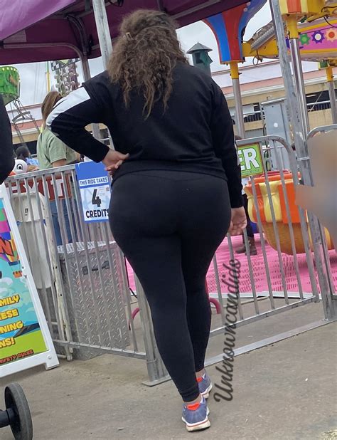 OC fat ass milf vpl (BBW) - Spandex, Leggings & Yoga Pants - Forum