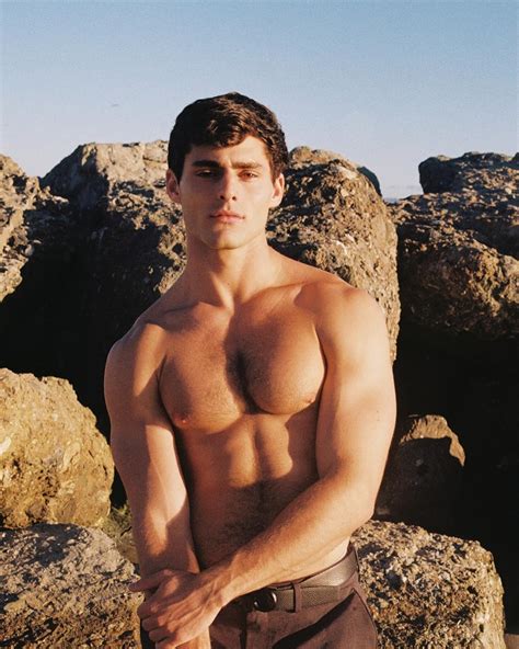 Gianluca Conte | My name is Gianluca Conte and I do more then cook shirtless 😈 | Instagram