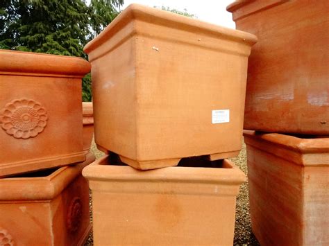 Handmade Italian Square Terracotta Pot With Feet - Watling Reclamation