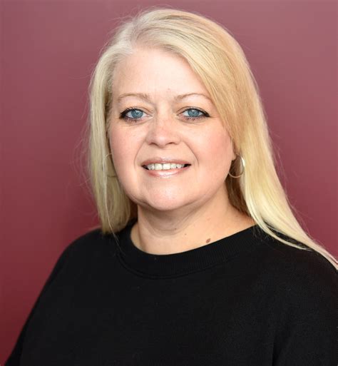 Online Enrollment Coordinator & Recruiter, Tammi Carpenter - Wilmington College (Wilmington ...