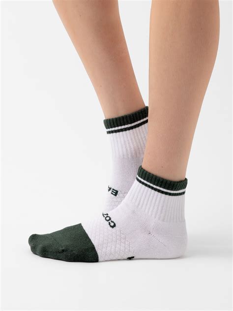 Essential Quarter Sock | Cozy Earth