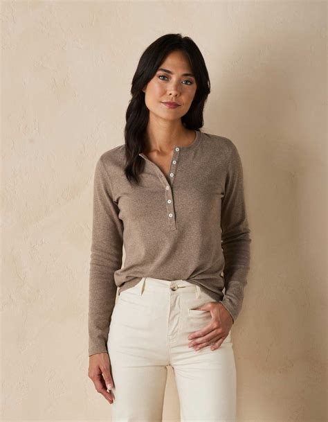 Women's Puremeso Henley | Sporty casual outfits, Henley shirt women ...