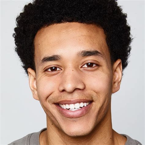 Watch Boots - Season 1 • Episode 1 - The Pink Marine Full Episode ...