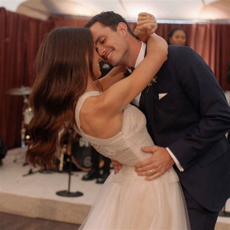 Simple wedding dance moves 60 photos - Astyledwedding.com