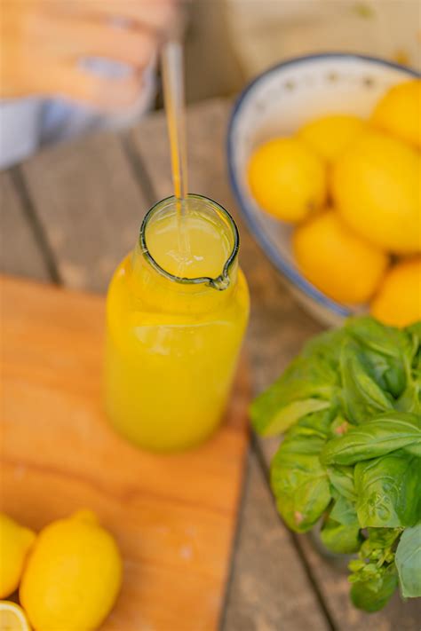 Lemon Juice Bottle Photos, Download The BEST Free Lemon Juice Bottle ...