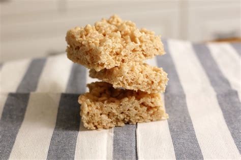 How to Make Rice Krispies Treats With Marshmallow Fluff | Livestrong ...