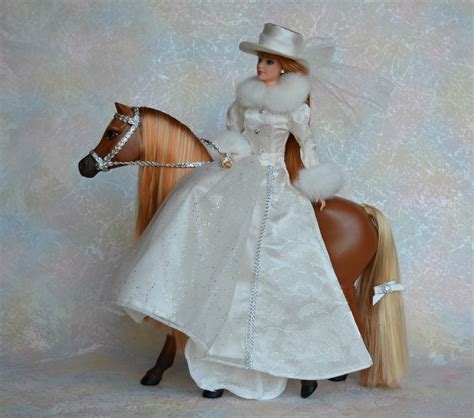 Winter Ride Barbie Doll and Horse Set 1998 | Barbie horse, Beautiful ...