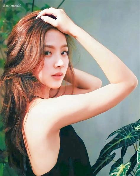 Baifern Pimchanok on Instagram: "Beautiful in Black🖤🌿" | Baifern pimchanok, Most beautiful women ...