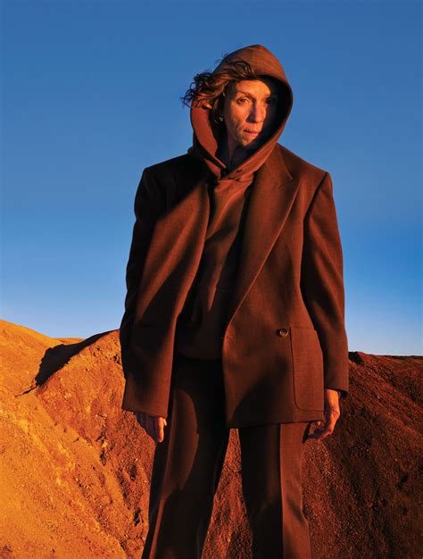 5 Chic Hoodies and Blazers Pairings to Wear Now | Vogue