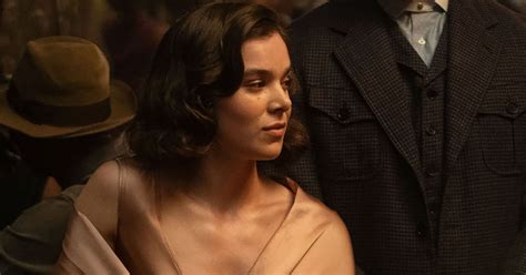 Dissecting Hailee Steinfeld's Mary In 'Sinners'