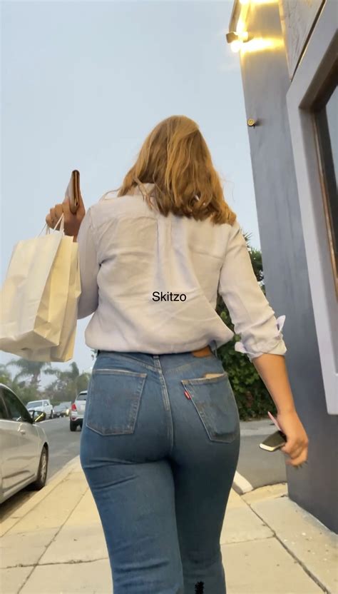 Sexy natural fat ASS in jeans - Tight Jeans - Forum