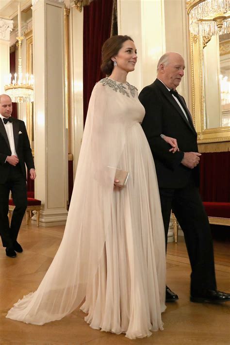 Alexander McQueen Kleidet Kate Middleton