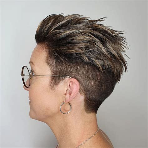 30 Coolest Feminine Undercut Pixie Cuts for 2023 - Hair Adviser