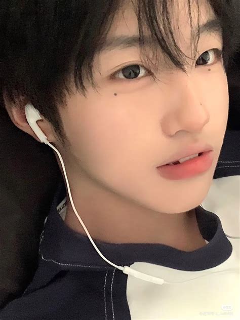 ⋆ sɪʀʏʟɪɴ.🪐 | Cute korean boys, Cute asian guys, Cute japanese boys