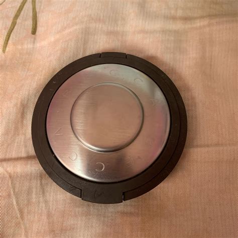 Becca Shimmering Skin Perfector Pressed Highlighter... - Depop