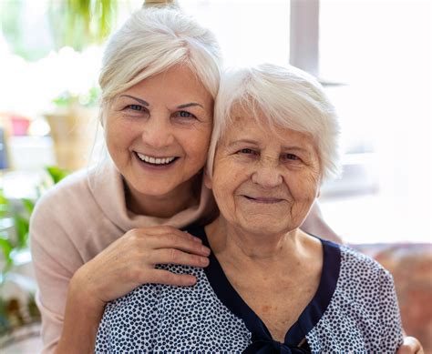 5 Tips for New Residents Transitioning into Assisted Living - Senior ...