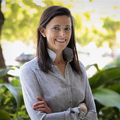 Veronica Diaz, MD | Shoulder & Elbow Surgeon in Jupiter, FL