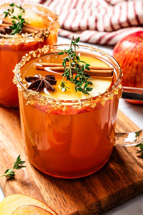 Hot Spiked Apple Cider Recipe with Rum and Caramel