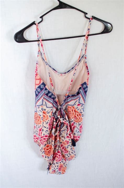 No Boundaries One Piece Swimsuit Red Blue Sz M 7/9 - Gem