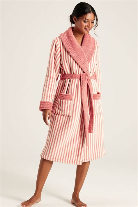Buy Joules Matilda Pink & White Fluffy Fleece Dressing Gown from the ...