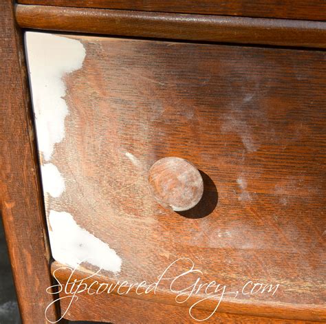 Fix Chipped Veneer: Easy DIY Furniture Repair