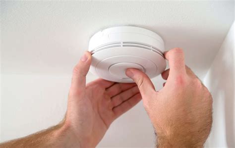 How to Stop Smoke Detector from Chirping Without Battery: Easy Fixes