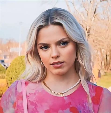 Chat with Regina George - Enjoy Free AI Character Roleplay | FlowGPT ...