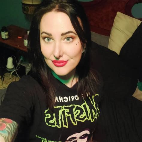 Brooklyn Rose (@partial.ruin) • Instagram photos and videos