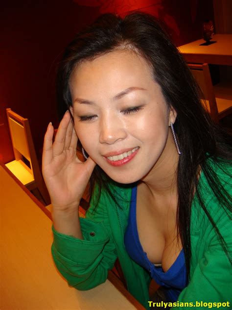 Shy Chinese Girlfriend - Nina Chau having sex with boyfriend (39 Pics) | Asian nude photo naked ...