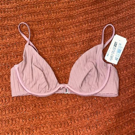 Zumiez Women's Pink Bikini-and-tankini-tops | Depop