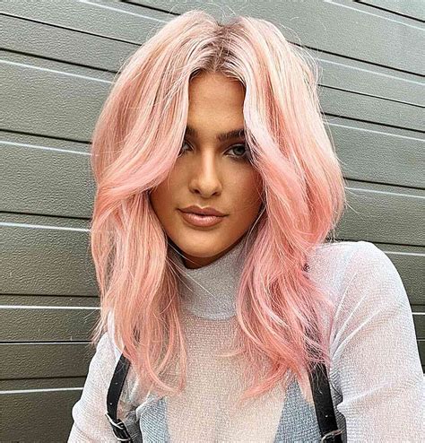 29 Chic Light Pink Hair Color Inspirations for 2026