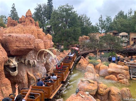 Thunder Mountain Disneyland