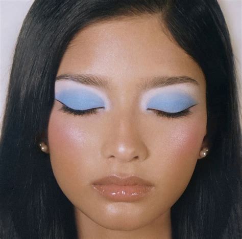 Baby blue | Makeup inspiration, Eye makeup, Blue makeup