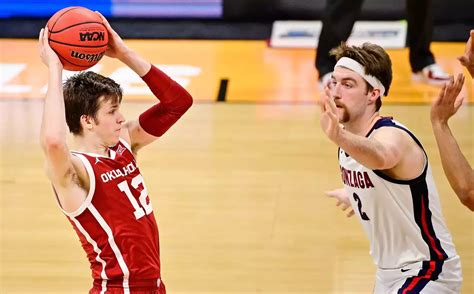 MBB and Oklahoma Faceoff in Spokane Arena Saturday - Gonzaga University ...