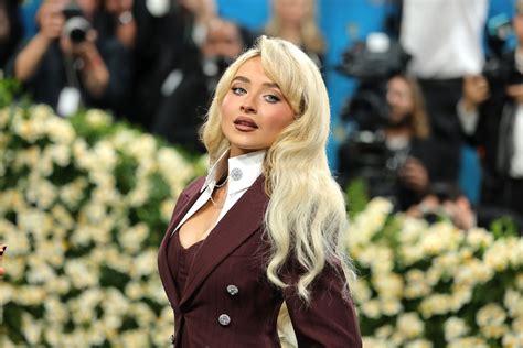 Sabrina Carpenter Shares Second 'Man's Best Friend' Album Cover