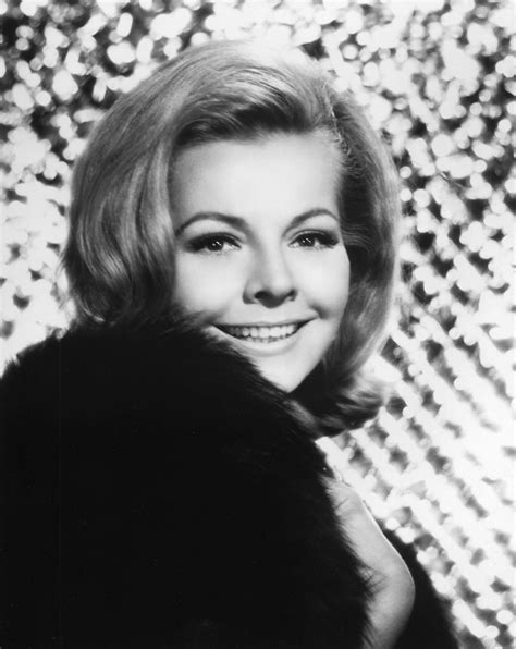 Kasey Rogers Pictures