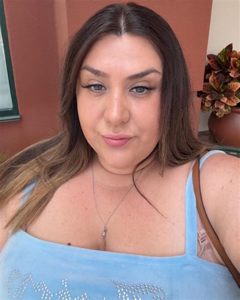 🎀Layla May🎀 | Stuffed after the Chinese buffet 😍#plussize #bodypositive #fatacceptance | Instagram