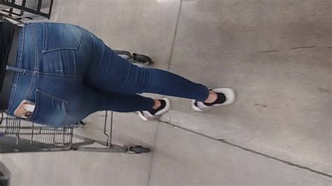 Bubble ass latina milf in tight jeans - Tight Jeans - Forum