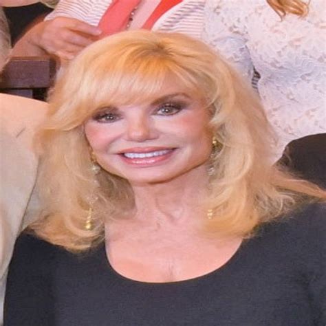 Loni Anderson bikini