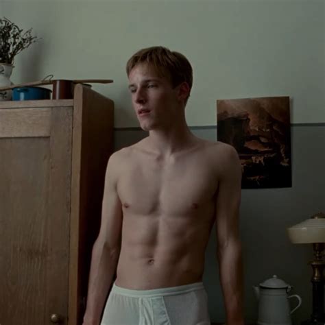 Pin by Aida P on Louis Hofmann | Louis hofmann, George mackay, Cute gay