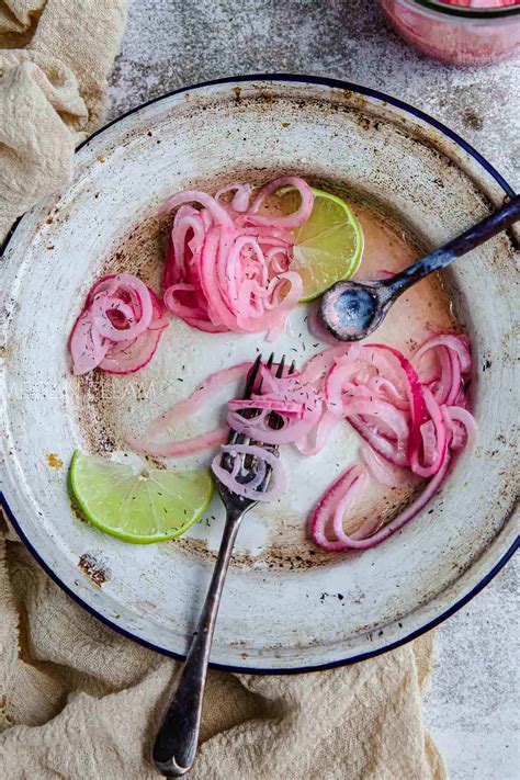 Easy Mexican Red Pickled Onion - Mad Creations Hub