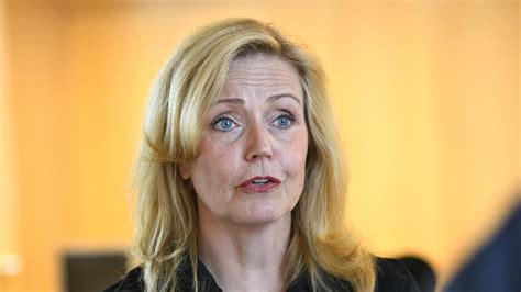 Elisabeth Thand Ringqvist vann Årets Lobbyist 2013 - tar över C - Resumé