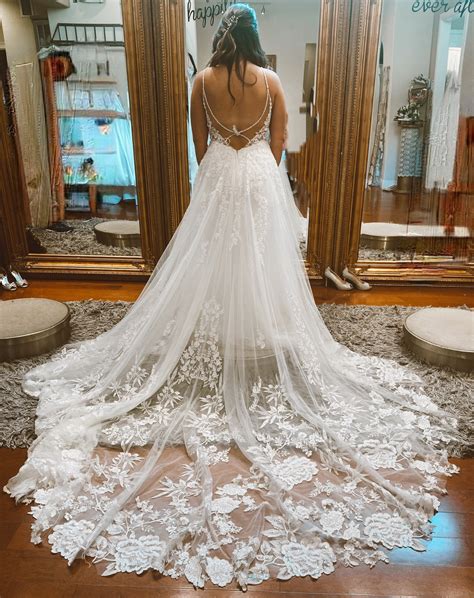 Martina Liana New Wedding Dress - Stillwhite