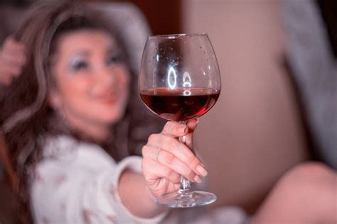 Mais de 20.000 imagens grátis de Hold Wine Glass e Glass - Pixabay