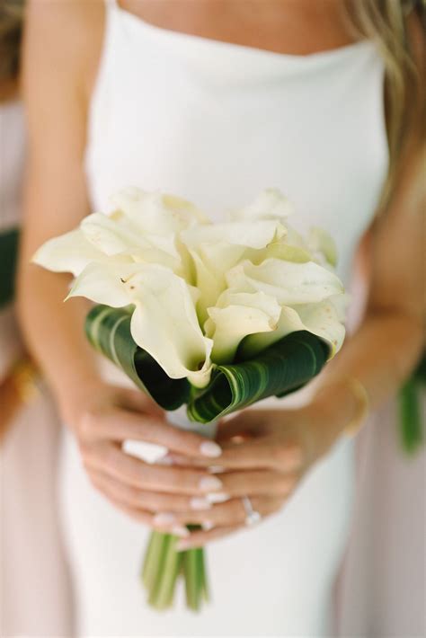 17 Calla Lily Wedding Bouquets